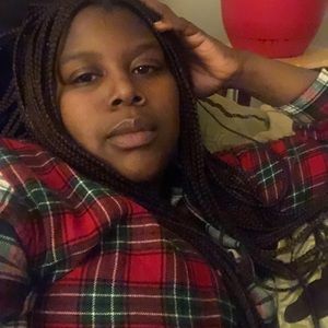 Meet your Posher, Amirah